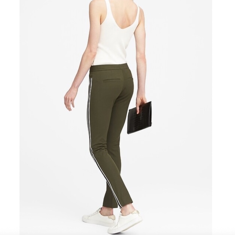 NWT BR Sloan olive green side stripe pant 4